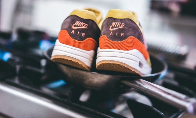 Nike air max deals 1 crepe wheat